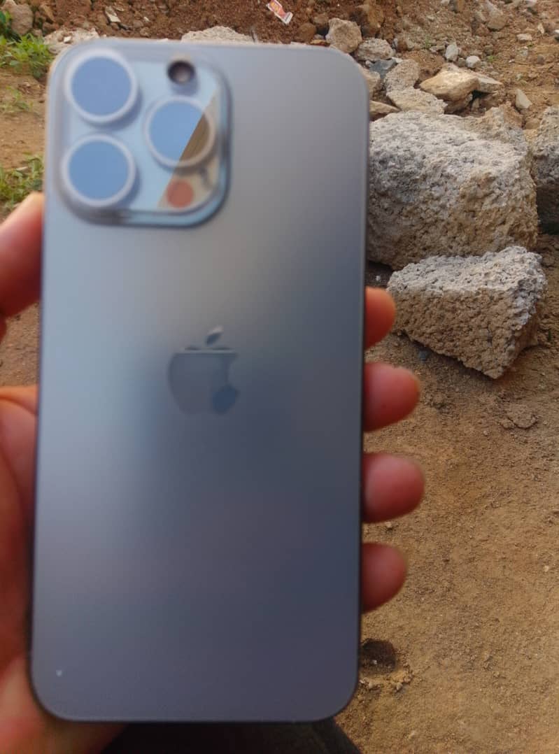 Iphone 15 pro max 0