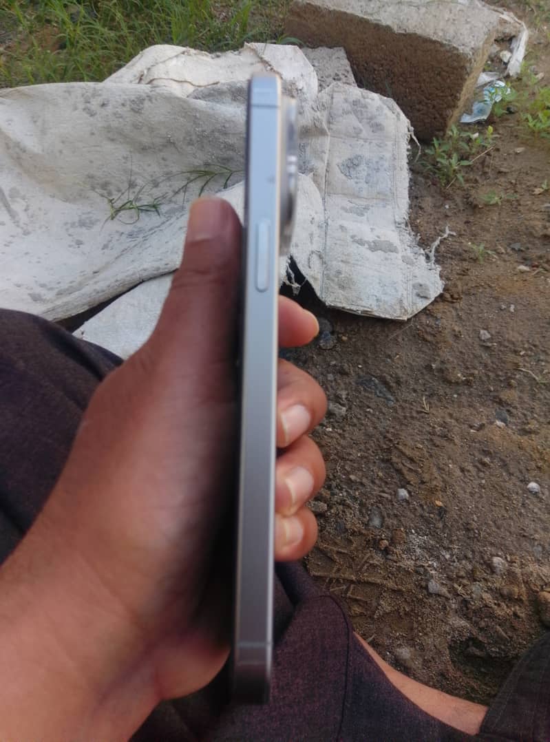 Iphone 15 pro max 1
