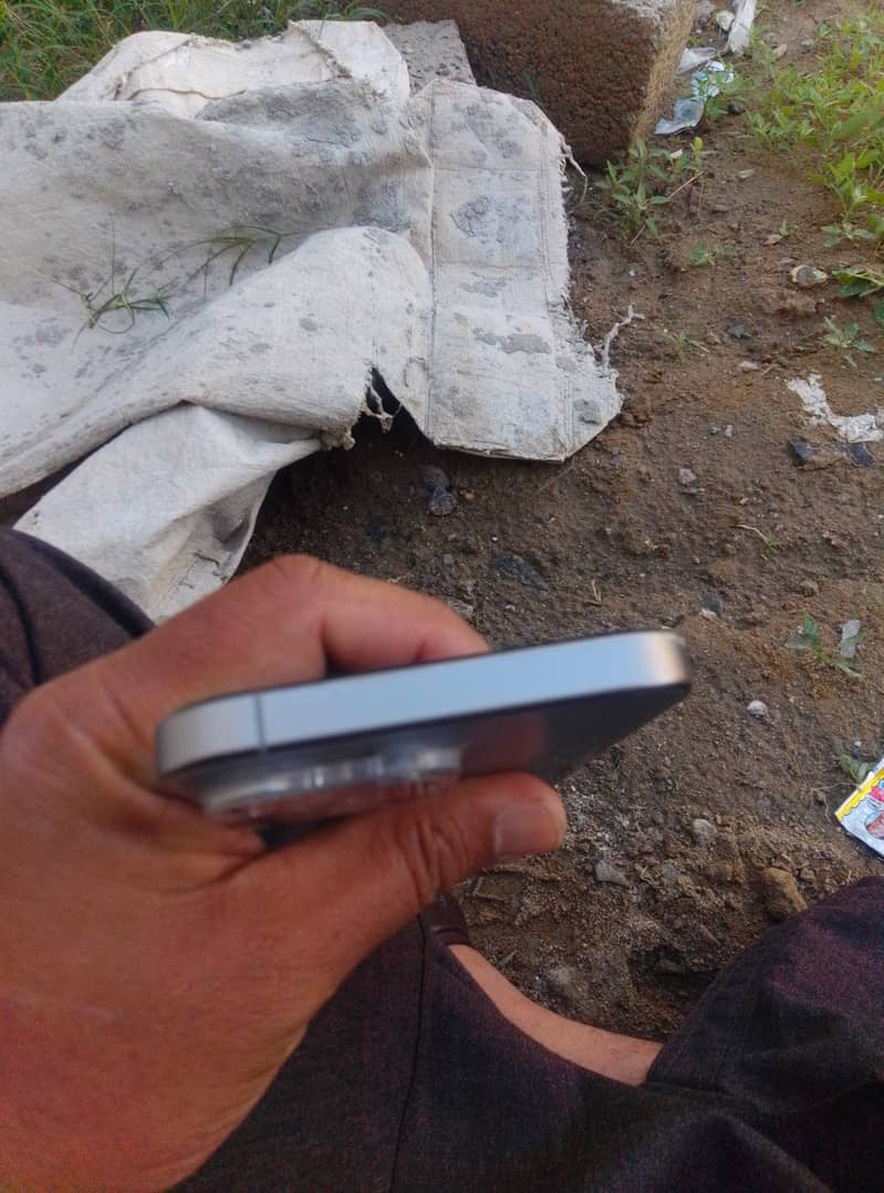 Iphone 15 pro max 5