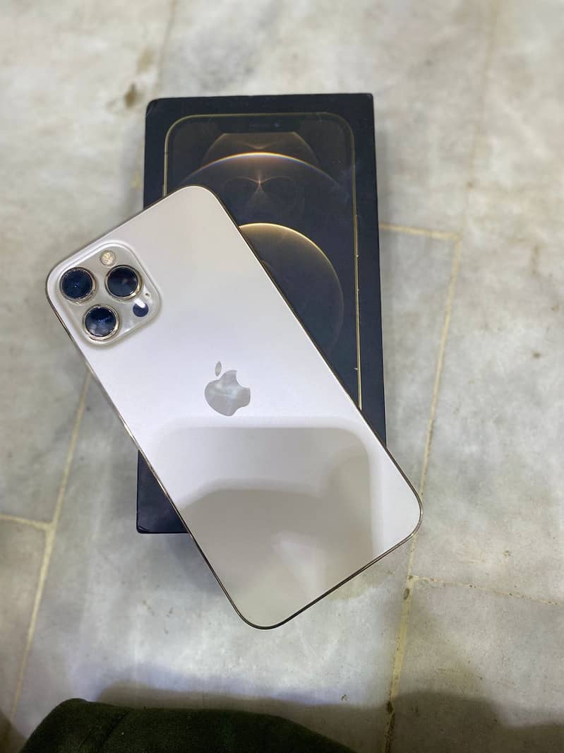 Iphone 12 pro max 0