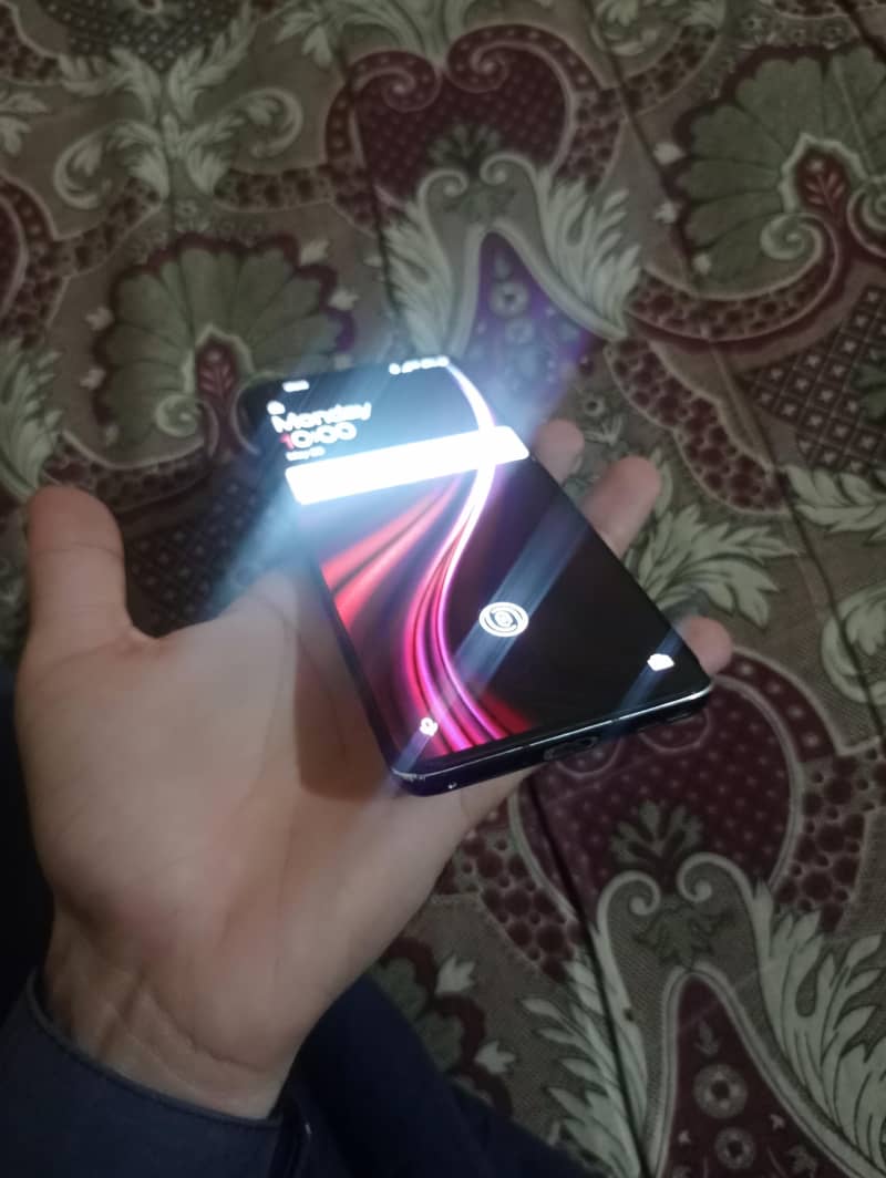 OnePlus 8 5G UW 2