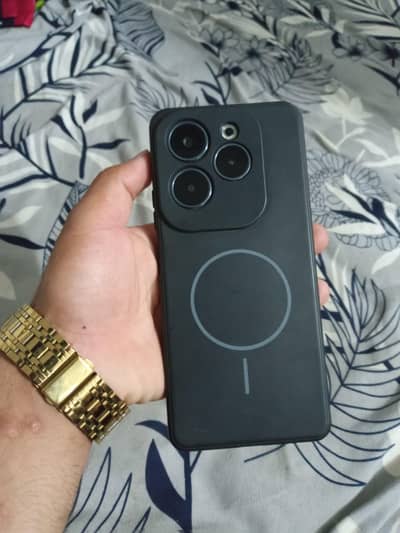 Infinix Hot 40