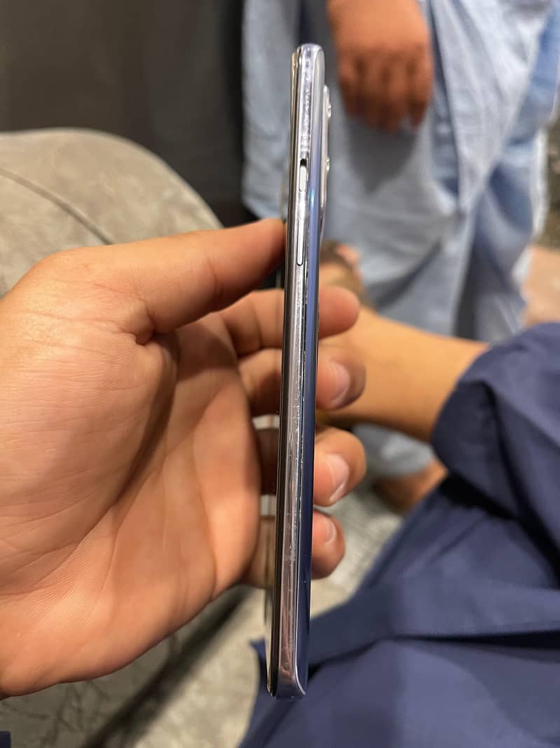 One Plus 9R 3