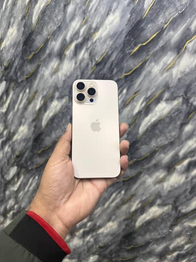 Apple iPhone 16 Pro Max