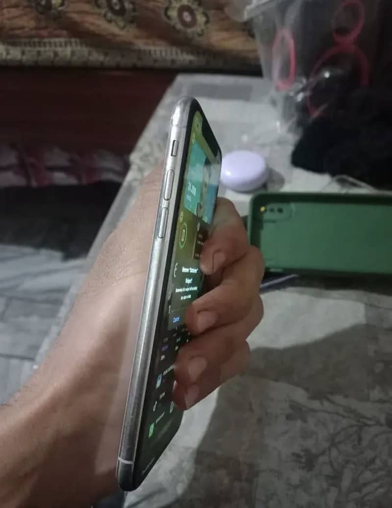 Apple iPhone X 1