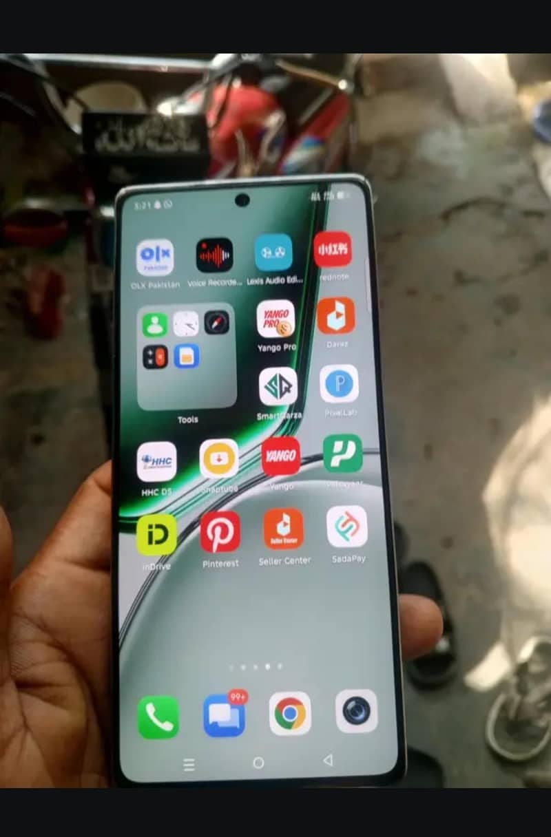 Infinix Note 40 Read complete add pls 3