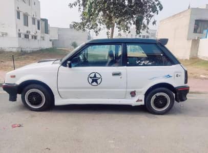 sports model 2 door charade