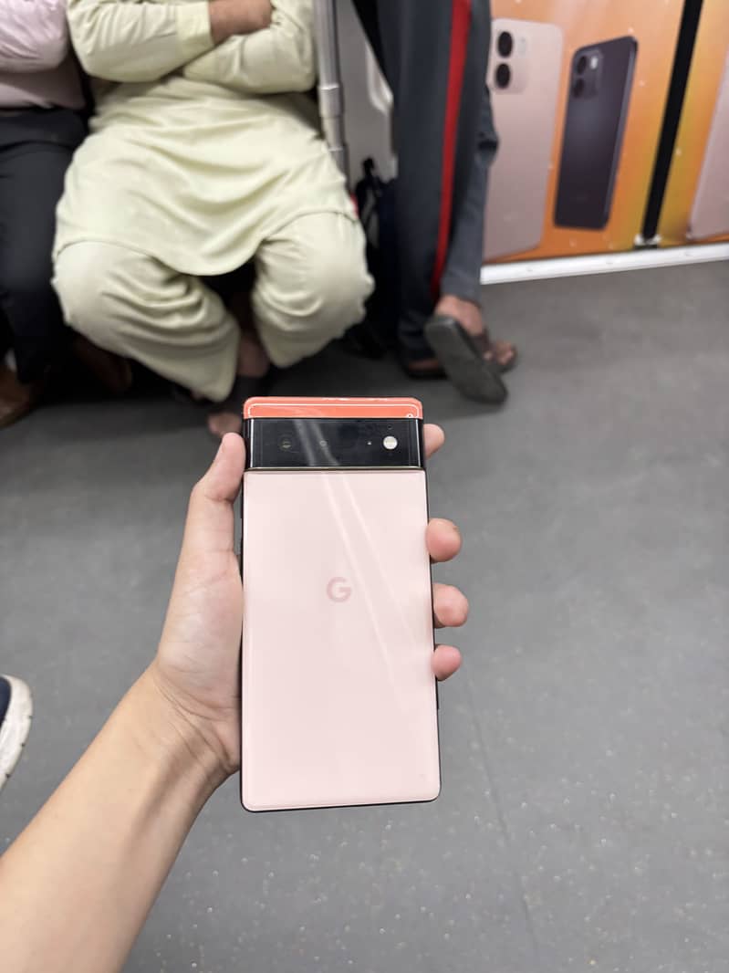 Google Pixel 6 4