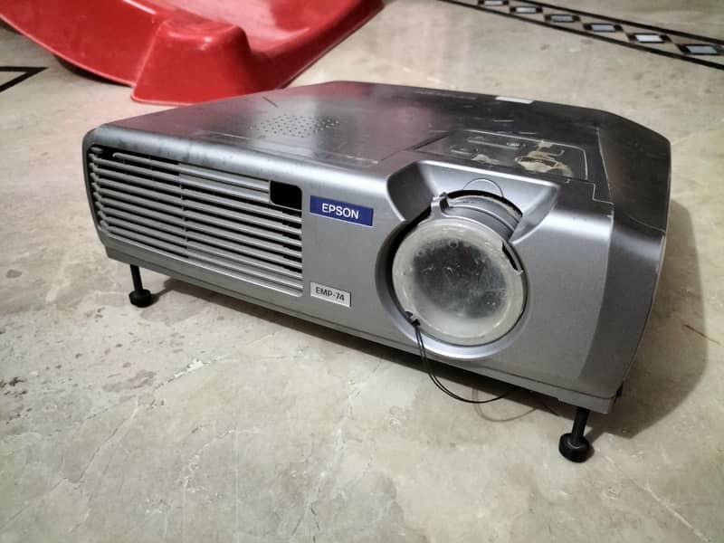 EPSON PROJECTOR EMP-74 1