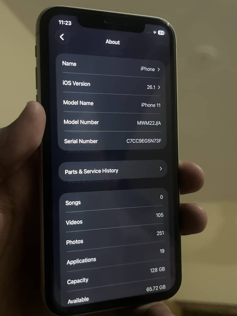 Apple iPhone 11 4