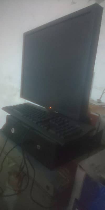 hhp pc 8gb ram 500 gb hard 1gb graficrd LCDkiybordor gaming mouse  exc