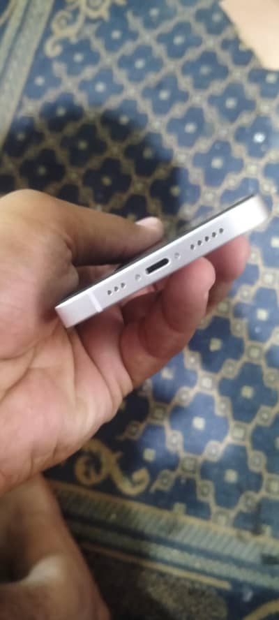 iPhone 13 non pta 256gb 10/10 condition