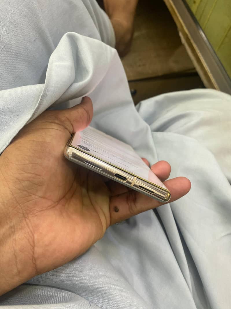 Google pixel 7 pro 4