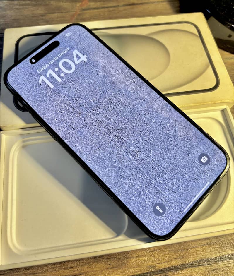 Apple iPhone 15 plus 4