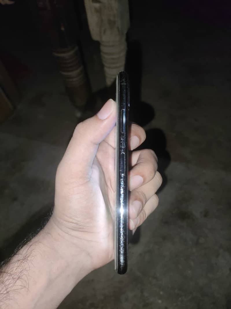 Apple IPhone X ( Factory Unlocked ) 3