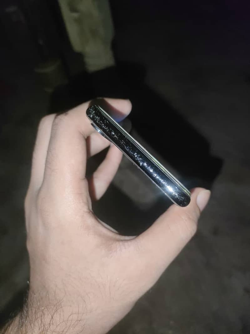 Apple IPhone X ( Factory Unlocked ) 4