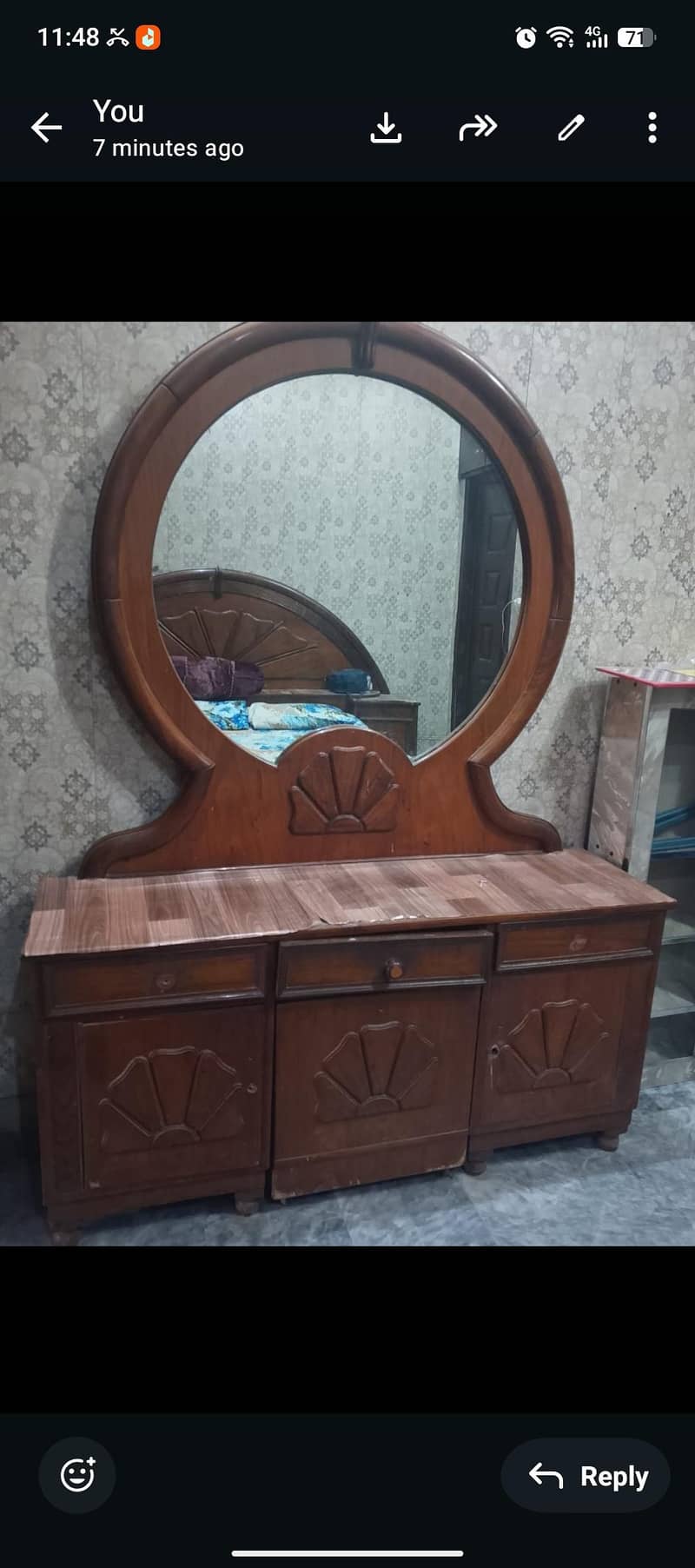 dressing table 0
