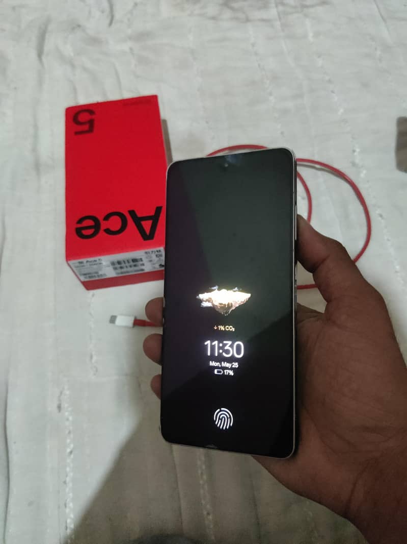 OnePlus ace 5 5