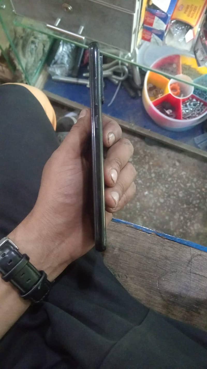 Realme Note 8 4
