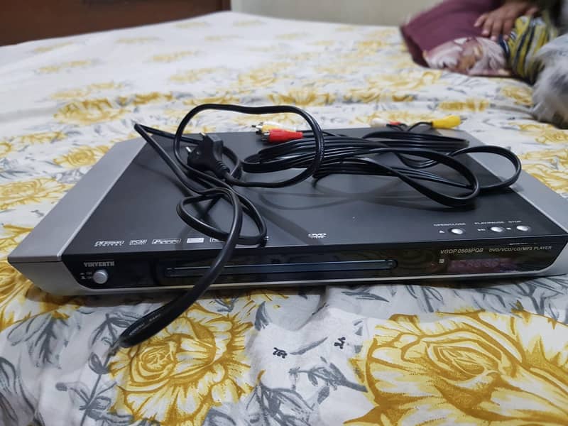 DVD PLAYER 6