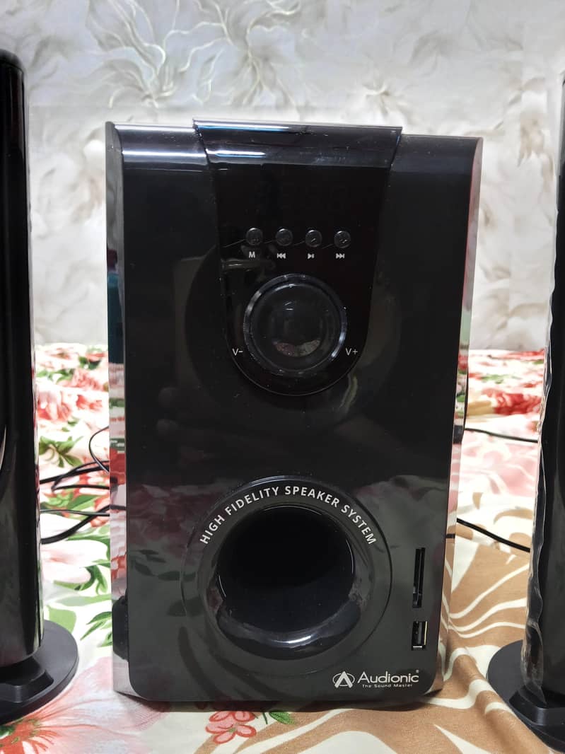 Audionic Ad 7000 + 1