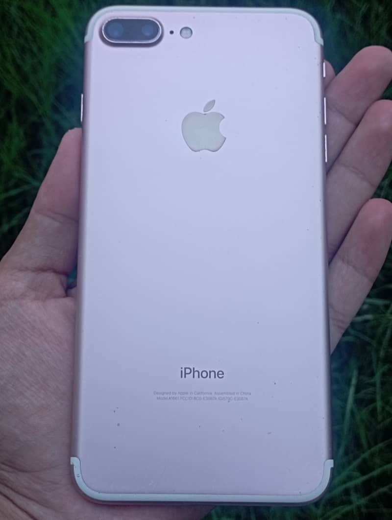Apple iPhone 7 Plus 2
