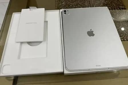 apple ipad pro 13 inch (m5)  03/09/92/43/593