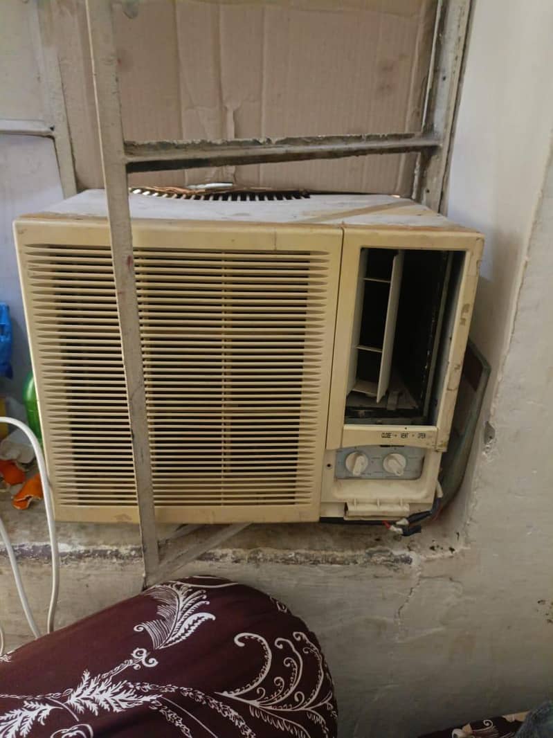 window ac whats app 03295642080 1