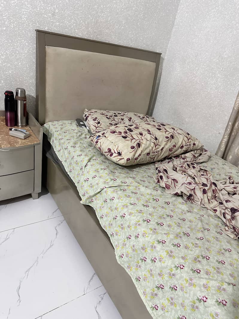 2 Single Bed plus Dressing 2