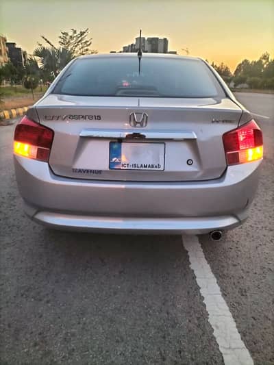 Honda City Aspire 1.5 Manual 2015