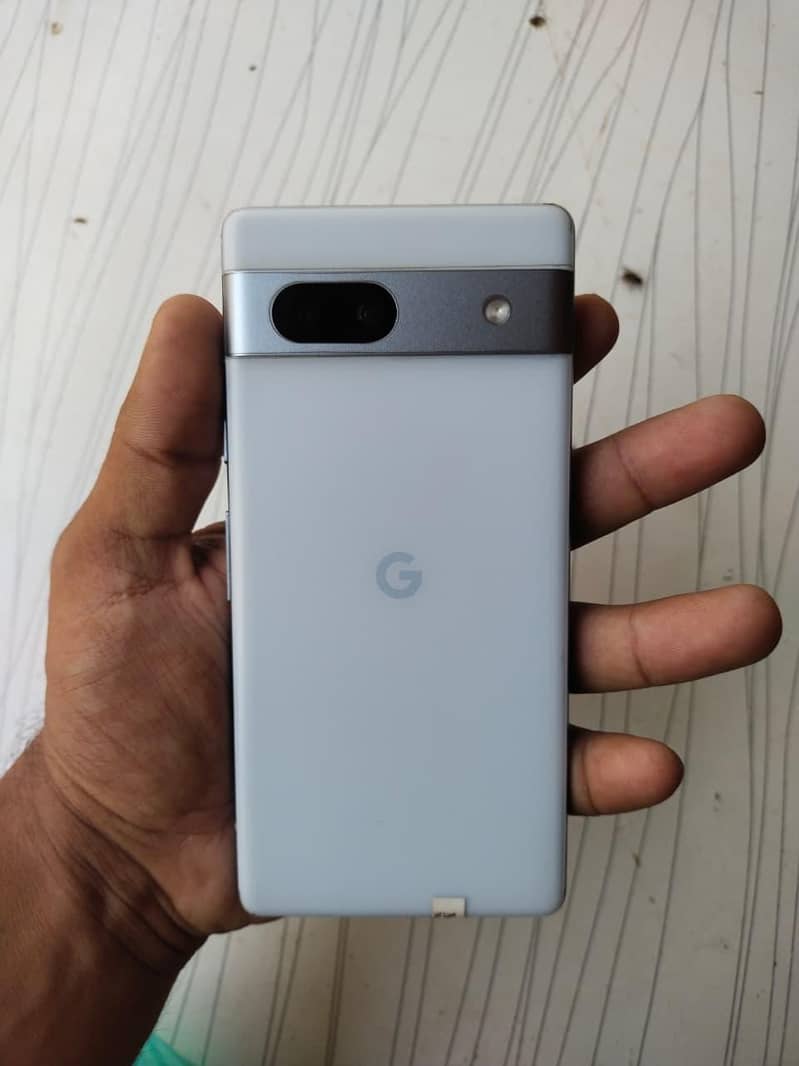 Google Pixel 7a 4