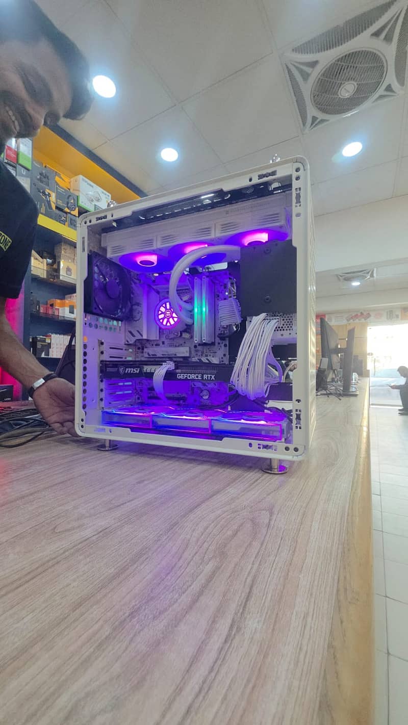 Custom All-White Gaming Rig – Ultimate Ryzen 7 7800X3D Gaming PC ...