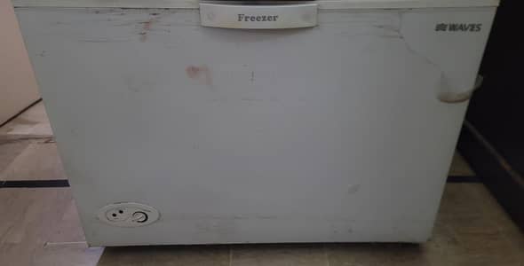 Freezers Waves single Door New condition
