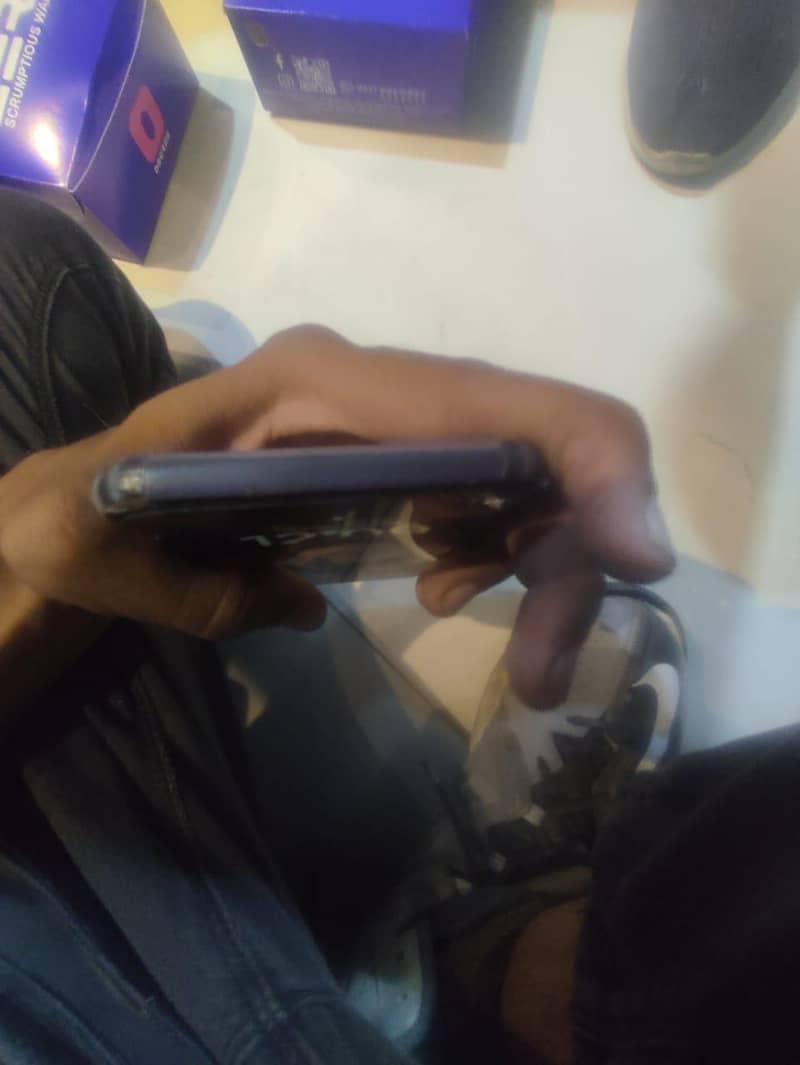 iPhone 11 5