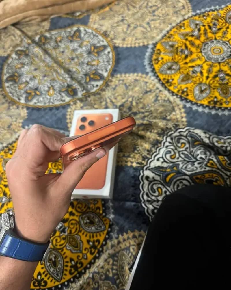 Apple iPhone 17 Pro Max 1