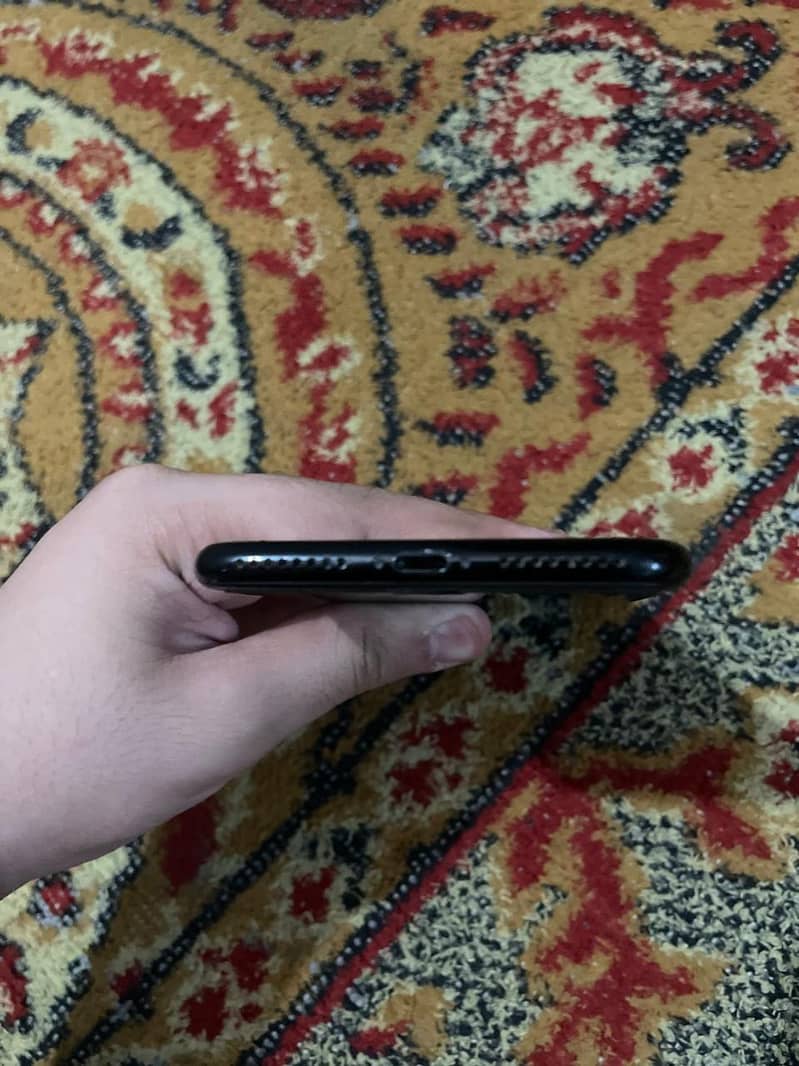 Apple iPhone 7 Plus 4