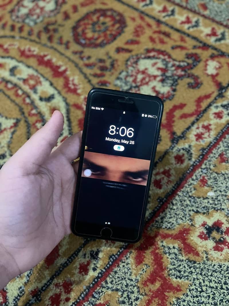 Apple iPhone 7 Plus 5