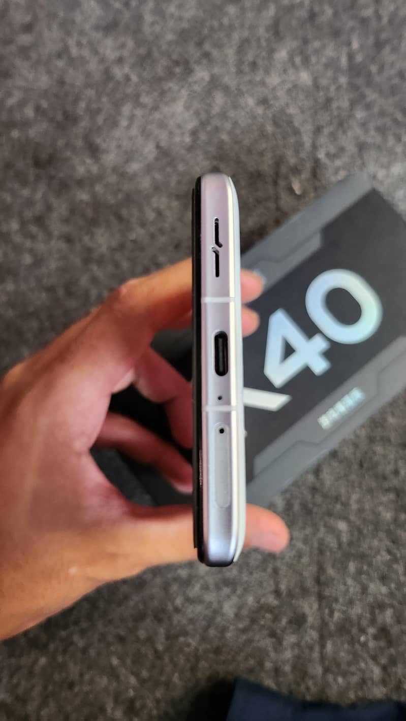Redmi k40 4