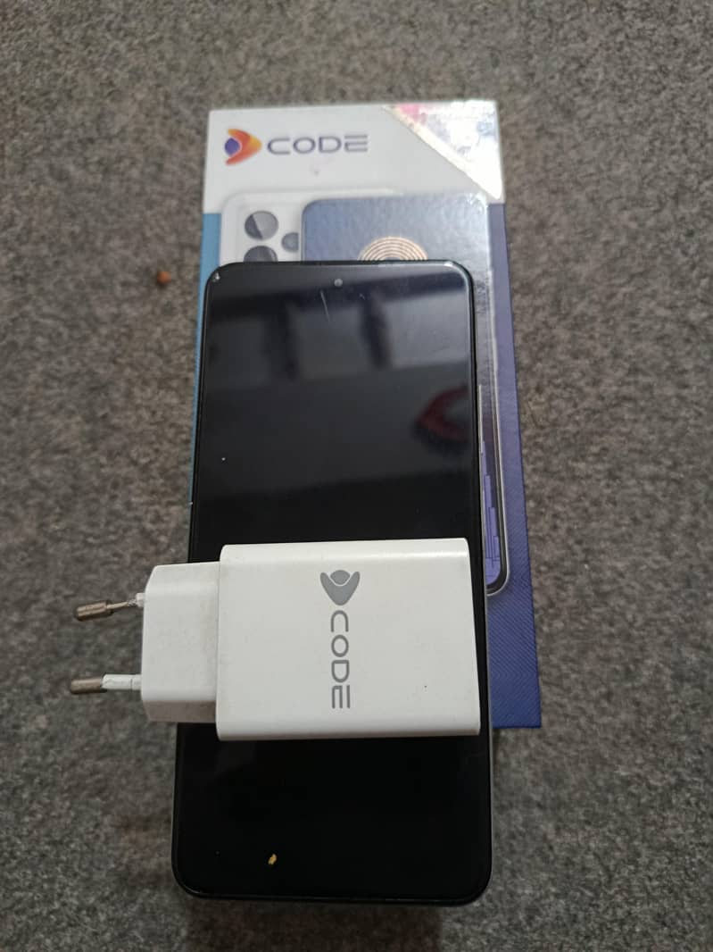 Dcode Bold 3 Pro 8/128 0