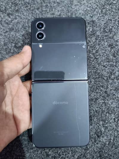 Samsung Galaxy z flip 4
