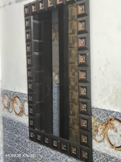 wall mirror