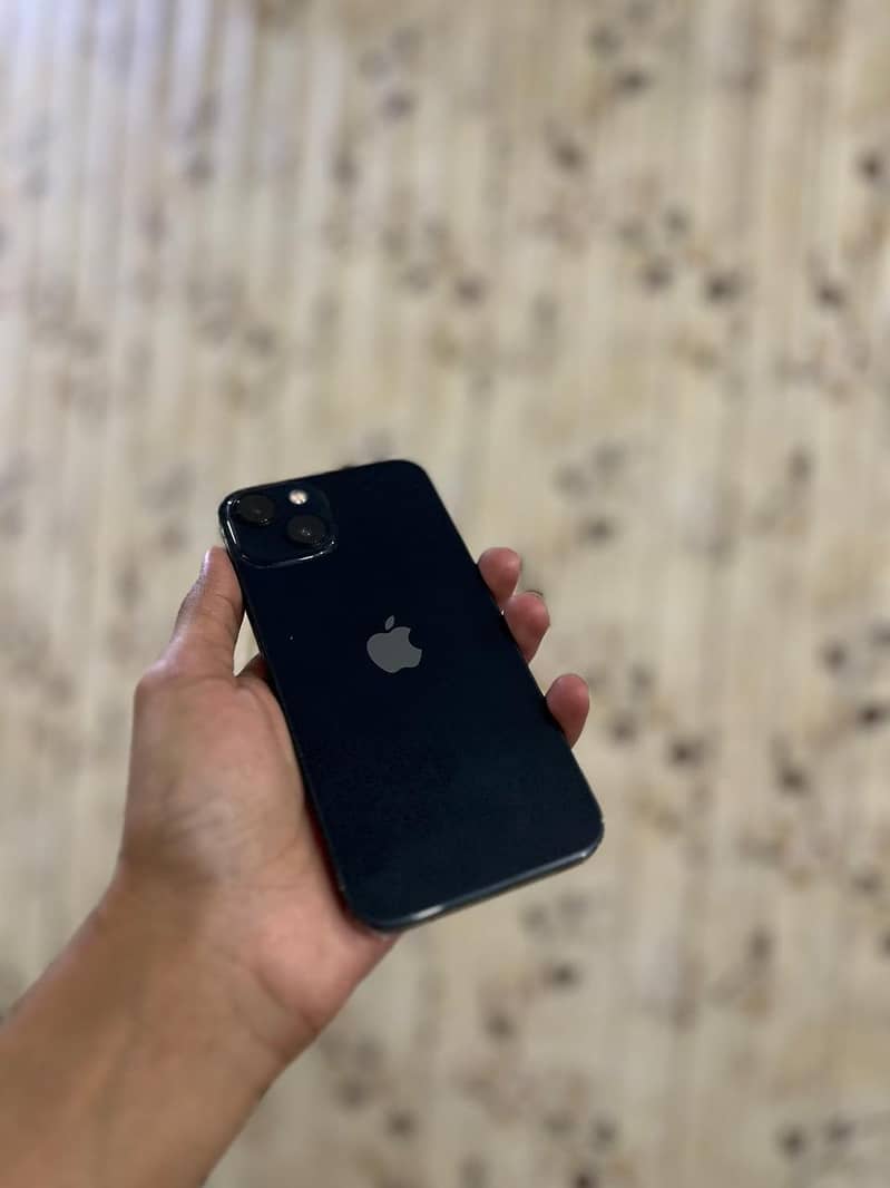 iPhone 13 2