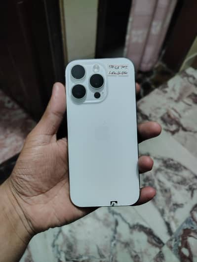 Apple iPhone 16 Pro