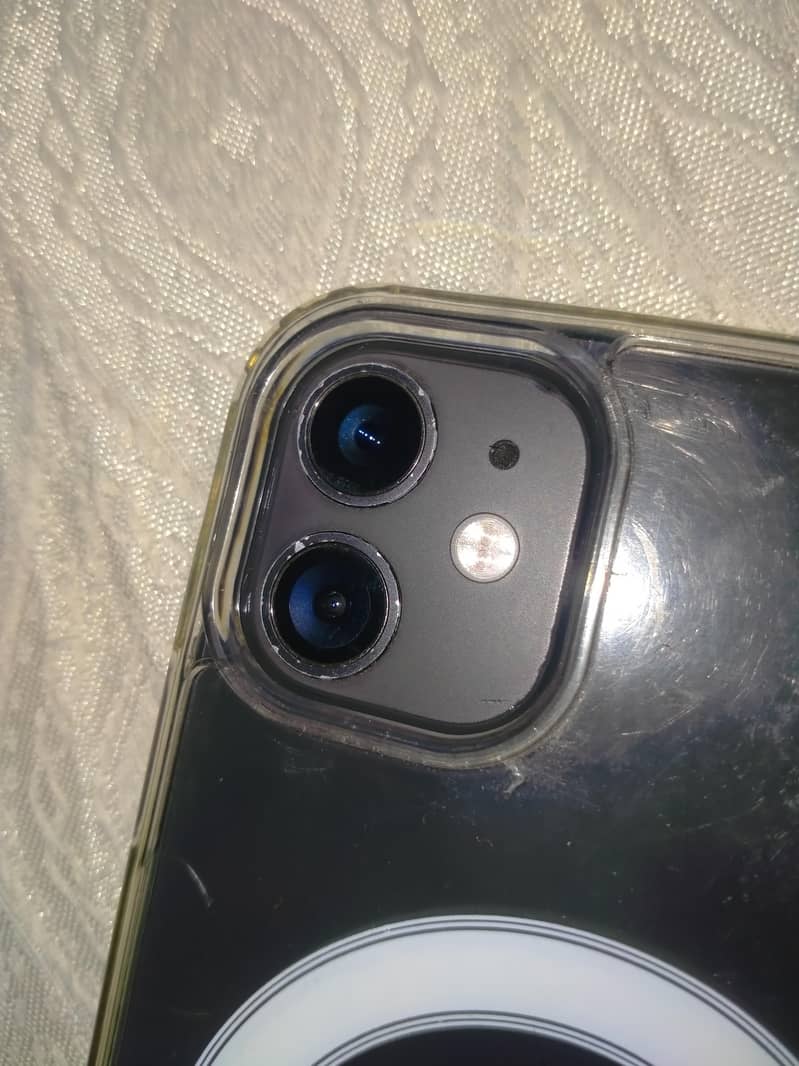 iPhone 11 2
