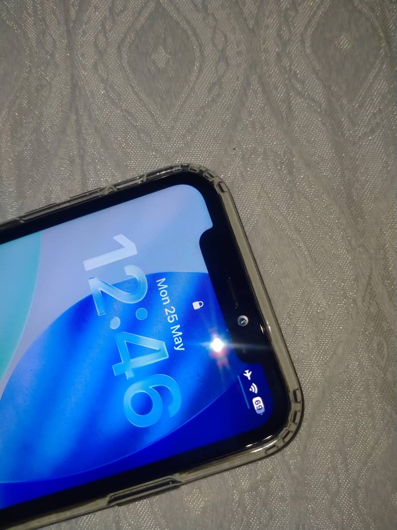 iPhone 11 3