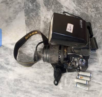 Nikon D7100 with 18-140mm lenz Professional Photography Kit