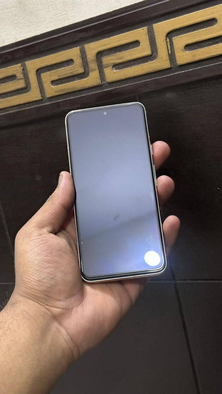 Google Pixel 8 1
