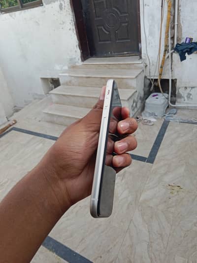 iPhone 11 factory unlock
