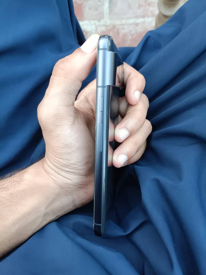 Google pixel 8 3