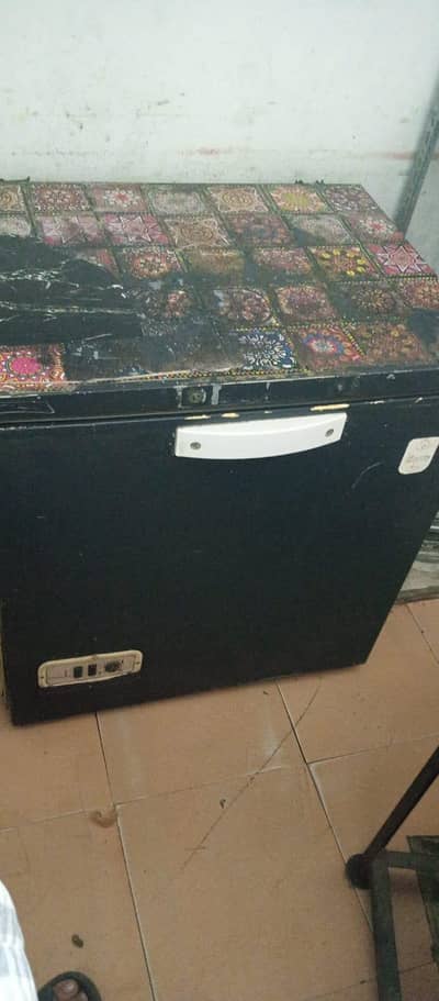 single door freezer 10/8 working 10/10